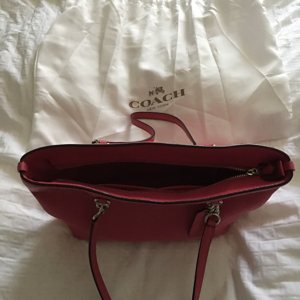 Coach purse 👛 - Picture 3 of 5